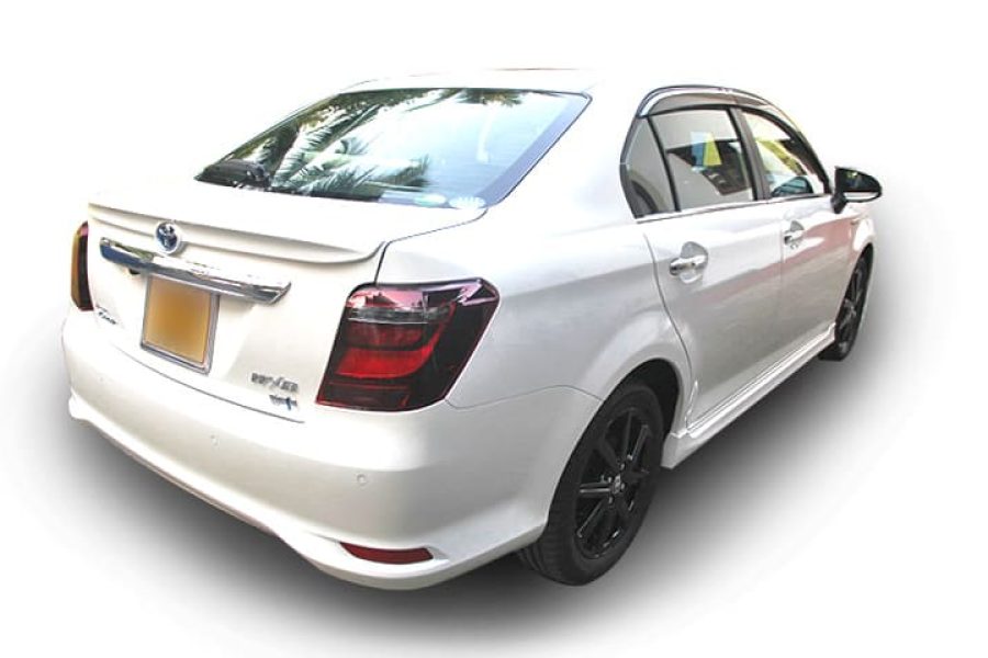 Corolla Axio Hybrid – Colombo