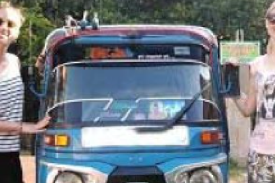 Tuk Tuk Polonnaruwa