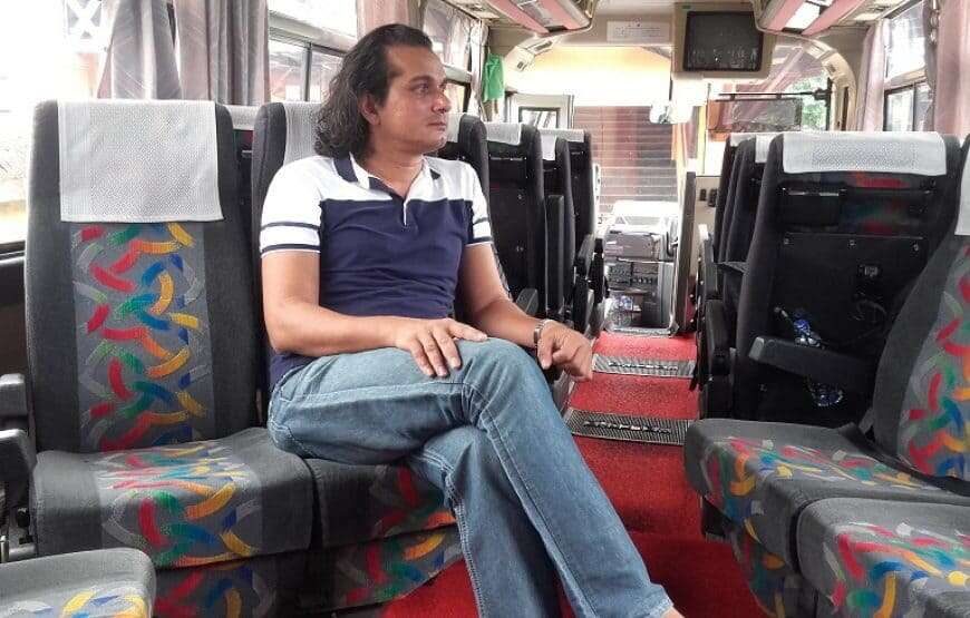 Round tour with Sri Lanka’s Top National Tour Guide: ELION GUNAWARDENA.