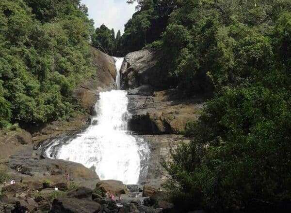 bopath-ella-bopath-falls-VISIT-2-SRI-LANKA-600x441-1 bopath-ella-bopath-falls-VISIT-2-SRI-LANKA-600x441-1